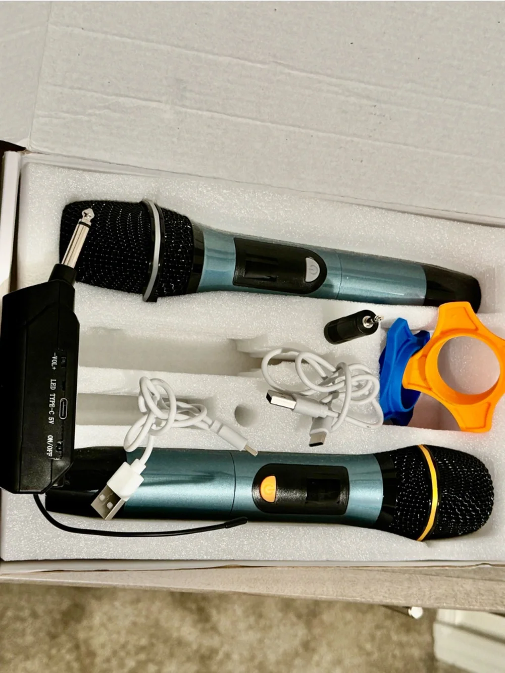 Wireless UHF Handheld Microphone Dual Pack - Black